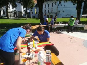 Izdelava totemov na 11. Jamnikovi koloniji 2